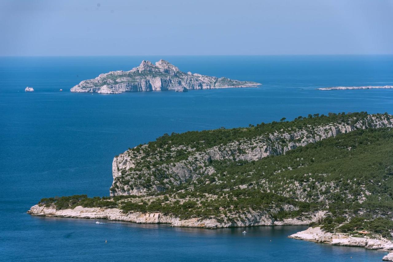 Superbe T2 Dans Villa Entre Calanques Et Colline マルセイユ エクステリア 写真