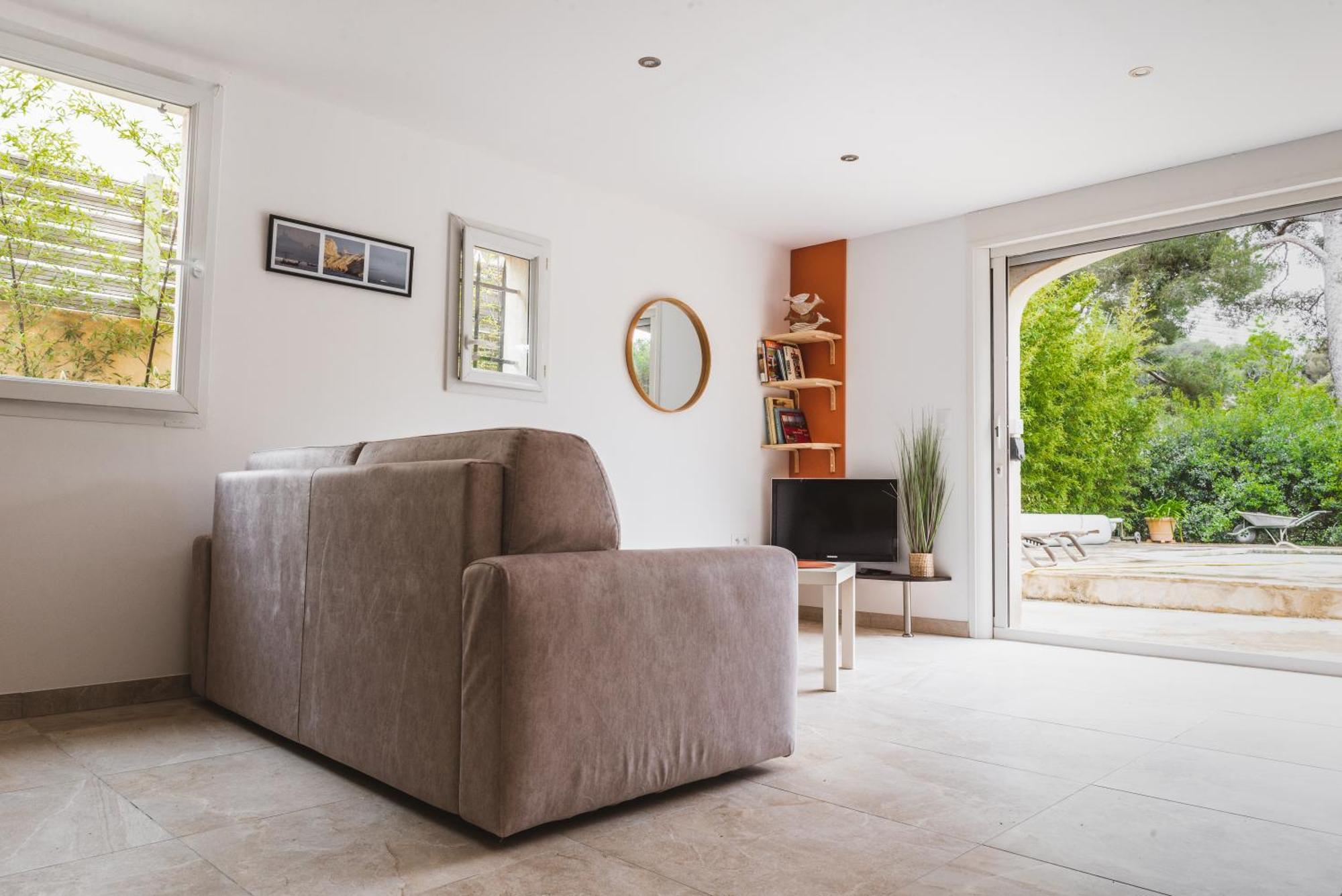 Superbe T2 Dans Villa Entre Calanques Et Colline マルセイユ エクステリア 写真